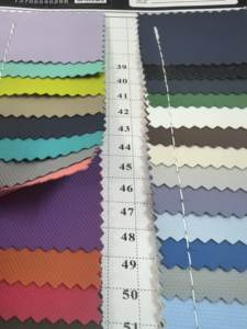 Bâche en polyester SunRay R28018 900D enduite <span class=keywords><strong>de</strong></span> film, 330 GSM, imperméable, résistante à l'abrasion, robuste, pour bagages, sacs à dos et équipement <span class=keywords><strong>de</strong></span> plein air - Product Image 2