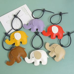 Porte-clés éléphant en cuir PU fait main, mignon, 3D, breloque de sac, pendentif de luxe pour sac à main, femme, fille, cadeau souvenir - Product Image 2