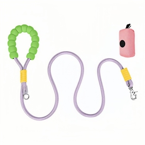 Correa <span class=keywords><strong>de</strong></span> perro <span class=keywords><strong>de</strong></span> nailon Premium para caminar, cuerda <span class=keywords><strong>de</strong></span> tracción <span class=keywords><strong>de</strong></span> grado <span class=keywords><strong>de</strong></span> carrera con color degradado, comodidad <span class=keywords><strong>de</strong></span> algodón <span class=keywords><strong>de</strong></span> burbujas y diseño resistente al desgaste - Product Image 5