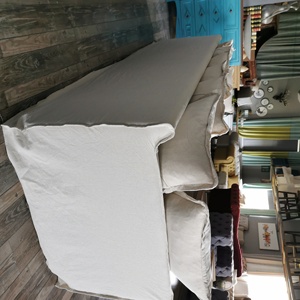 Perabot ruang tamu ukuran kustom set sofa sandaran lengan tipis kain Linen dapat dilepas dan dicuci rok sofa