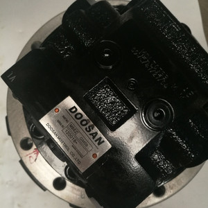 Motor Hidráulico GM05 GM1 GM2 GM3 GM4 GM5 + R13 R20 R21 R24 R28 WR10 WR20 con Eje o Accionamiento por Brida, Caja de Engranajes Sai - Product Image 2