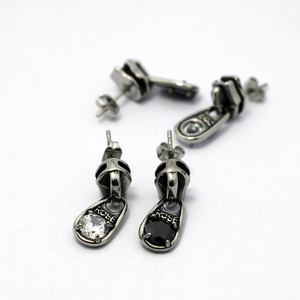 yunnique <b>Stud</b> <b>Earrings</b> Titanium Steel Zipper Head <b>Black</b> Diamond Claw Setting Fashion Jewelry - Product Image 3