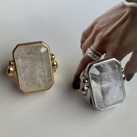 Bague carrée rétro en pierre naturelle et cristal, style exagéré, sensation haut de gamme, pour femme, bijou quotidien ou de soirée – Grande Vente