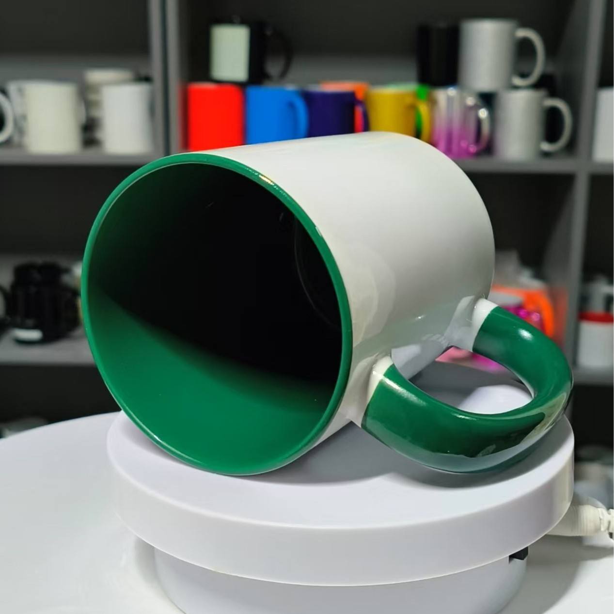 สีเขียว