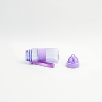 Bouteille de sport en plastique AS sans BPA avec logo personnalisé, couvercle rabattable anti-fuite, bouteille en plastique portable pour les étudiants, les hommes, les femmes, la salle de sport, l'entraînement