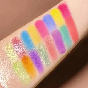 Palette d'ombres à paupières DIY vegan nude à haute pigmentation, emballage personnalisé en gros pour cosmétiques, conteneur vide avec étiquette privée et fermeture magnétique - Product Image 4