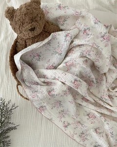 ผ้ากอซมัสลินนุ่มสําหรับเด็ก 2 ชั้นผ้าห่มพันเด็กผ้าฝ้ายอินทรีย์ระบายอากาศวินเทจดอกไม้ห่อตัวนอน - Product Image 3