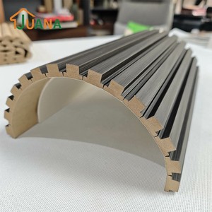 Panneaux muraux en bois rainurés, revêtement intérieur incurvé, panneau MDF flexible peignable pour un <span class=keywords><strong>traitement</strong></span> mural résidentiel de luxe - Product Image 6