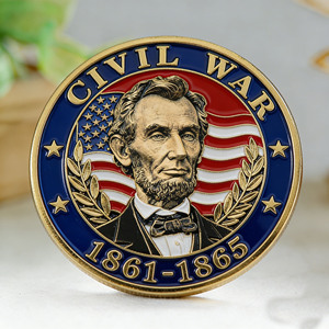 Moneta di Abraham Lincoln 1861-1865 |   Moneta Commemorativa Storica Americana con Design Bandiera e Ghirlanda d'Alloro - Product Image 1