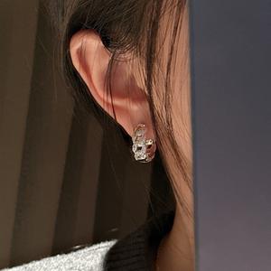 Pendientes de Cadena de Plata Pura S925 Wenchi, Elegantes y Modernos con Diseño Francés, Hebilla Cruzada, Joyería Ligera y Sencilla - Product Image 2