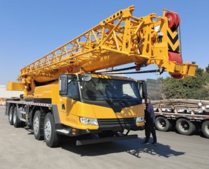 מנוף נייד 50 טון QY50KD 6.1x7.1 מטר טווח הרמה הידראולי יעיל במיוחד לאתר בנייה, זרוע אופציונלית - Product Image 2