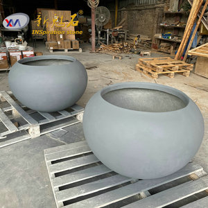 Nuevas macetas redondas Magic Stone Grc para exteriores, ideales para parques y centros comerciales. - Product Image 3