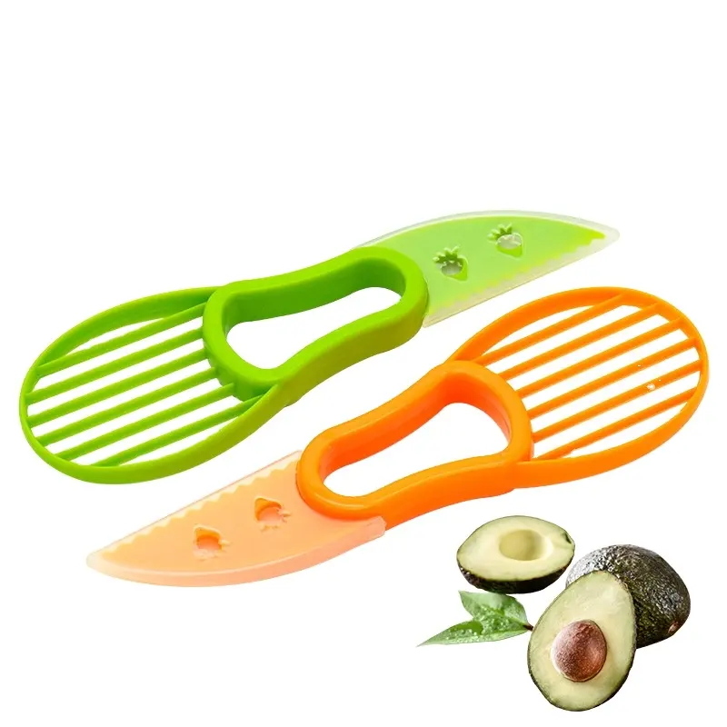 Sıcak satış 3 in 1 avokado dilimleme mutfak aksesuarları yeşil plastik kesici ve kalpler avokado aracı kaldırır