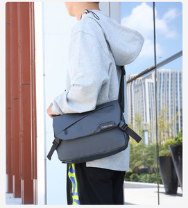 Sac bandoulière personnalisable en polyester pour homme, imperméable, avec logo personnalisé, style messager - Product Image 6