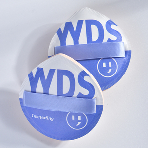 Bán Buôn Lớn Giọt Nước Xách Tay Trang Điểm Phun Thân Thiện Với Da Bột Phun Với Biểu Tượng Tùy Chỉnh Chất Lượng Cao Phun Mỹ Phẩm Dễ Dàng Sử Dụng - Product Image 1