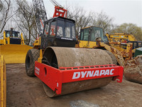 Rouleau compresseur pneumatique professionnel Dynapac CA 301 d'occasion, à tambour unique, moteur électrique/essence, 82 kW, 15 000 kg, équipement lourd