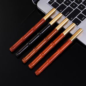 Stylo publicitaire rétro style bambou, stylo gel en bois de santal noir et rouge avec logo gravé, stylo signature pour usage promotionnel - Product Image 1