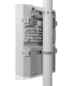 Commutateur MikroTik CRS318-16P-2S+OUT, NetPower 16P, 16x RJ45 1000Mb/s PoE, 2x SFP+ - Product Image 3