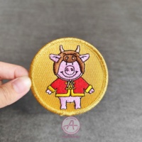 Patch de conception de conception de patch personnalisé de livraison rapide usine de broderie patchs 3D de conception de tendance à faible quantité minimale de commande vente chaude