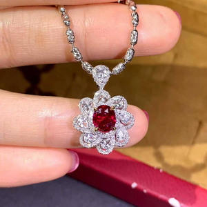 จี้พลอยทับทิมลายดอกไม้สีทอง18K 1.02ct ทับทิมแบบไม่ถูกความร้อนตามธรรมชาติจี้พลอยแซฟไฟร์สีขาว9เม็ดสำหรับผู้หญิง - Product Image 4