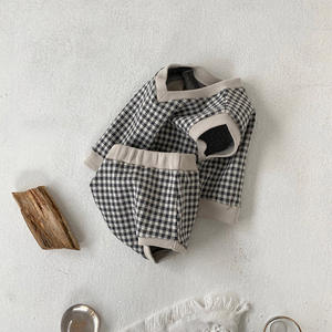 Ensemble de vêtements d'automne pour garçons Ivy41747A, vêtements mignons pour bébés et enfants, ensemble de gilet et de short en tricot à carreaux, vente en gros - Product Image 4