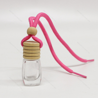 Bouteille en verre pour diffuseur de voiture Bouteille en verre suspendue avec couvercle en bois personnalisé de 5ml 7ml 8ml 10ml