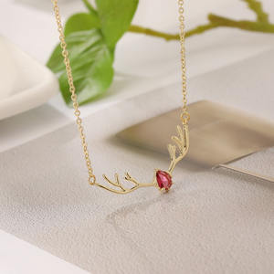 Elegante Collana con Ciondolo a Forma di Corna di Cervo in Rame, Piccolo Regalo Sportivo per Matrimonio per la Tua Ragazza - Product Image 2