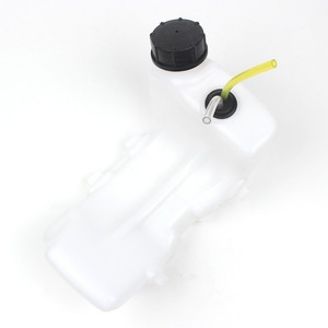 Réservoir de carburant pour tondeuse à essence 140/GX35 avec tuyau pour pièces de tondeuse à lame rotative - Product Image 1