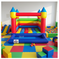 Château gonflable pour enfants en PVC arc-en-ciel pas cher pour l'extérieur et l'intérieur avec fosse à balles