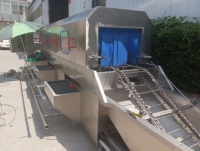 Machine à laver avec plateau à panier réglable de taille de boîte