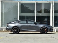 Nuevo C-hangan UNI V Gen 3 2.0T Sport Trim Gasolina, Automóvil Deportivo de Diseño Moderno, Potente y Confortable para Uso Urbano