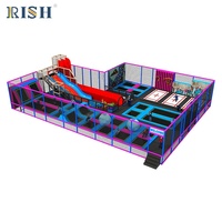 Équipement de terrain de jeu intérieur pour enfants et adultes de tous âges, trampoline park, exercice, saut, course, sport, amusement
