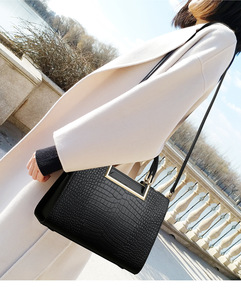 Nouveaux sacs bandoulière de créateur tendance en cuir véritable de haute qualité, sacs messager décontractés, sacs fourre-tout et sacs à main pour femmes - Product Image 6