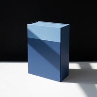 Boîte pliable magnétique bleue pour ballon de football, idéale pour mini-drapeaux, événements sportifs personnalisés, coupes, maillots d'équipe et emballages cadeaux