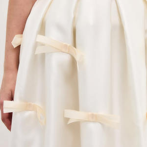 שמלת כלה סאטן גדולה במיוחד, חלקה, יוקרתית, בעיצוב אישי, בצבע אחיד, עם קשירת פרפר, לנשים - Product Image 5