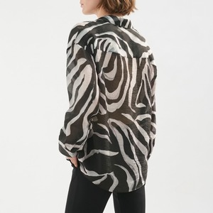 Blusa <span class=keywords><strong>de</strong></span> Mujer Personalizada <span class=keywords><strong>de</strong></span> Fábrica, Estampado <span class=keywords><strong>de</strong></span> <span class=keywords><strong>Cebra</strong></span> Blanco y Negro, Cuello Camisero, Manga Larga, Estilo Casual Vintage - Product Image 3