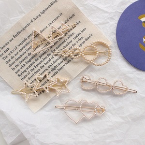 HOVANCI Accessoires de <span class=keywords><strong>cheveux</strong></span> élégants pour femmes, pinces à <span class=keywords><strong>cheveux</strong></span> géométriques rondes et triangulaires avec perles, barrettes à perles baroques pour mariage - Product Image 2