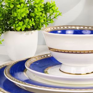Vente en gros de services de table en porcelaine dorée de luxe sur mesure, collection spéciale d'assiettes et de bols en céramique personnalisés pour hôtels - Product Image 5