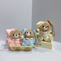 Porte-clés en peluche ours pyjama personnalisé OEM en gros, adorable ours en peluche vêtu de pyjama, breloque de sac, cadeau promotionnel Kawaii