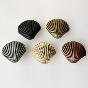 Tiradores y pomos de zinc con diseño de concha marina, duraderos, para cajones, armarios de cocina y muebles - Product Image 1