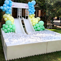 Équipement de terrain de jeu extérieur pour enfants, aire de jeux souple pour tout-petits avec double toboggan et piscine à balles pour usage scolaire et résidentiel
