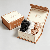 Boîte cadeau en papier magnétique avec logo imprimé personnalisé, avec poignée en ruban, boîtes rigides en papier de luxe avec doublure
