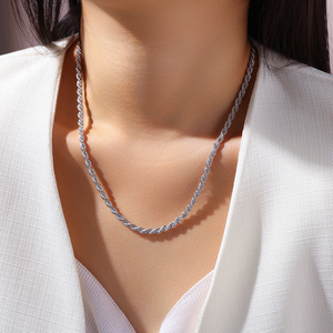 قلادة سلسلة حبلية مزدوجة الطبقات من الفضة الإسترلينية عيار 925 مطلية بالذهب الأبيض مع حجر الموزانيت، قلادة هيب هوب قابلة للتكديس - Product Image 4