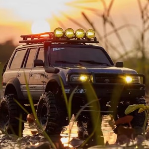 Nouvelle voiture RC FMS FCX 1/18 LC80 V2S Land Cruiser 1:18, véhicule tout-terrain à quatre roues motrices, modèle de voiture RC de simulation, cadeau - Product Image 3