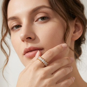 Anillo de Eternidad de Acero Inoxidable Chapado en Oro PVD con Circonitas Completas para Mujer, Verano R409 - Product Image 5