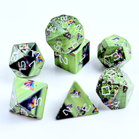 Jeu de dés polyédriques semi-transparents en résine, motif fleur de prunier, 28g, 7 pièces, taille standard, faible MOQ, personnalisable pour jeux de rôle de table