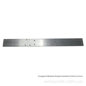 Fournisseur direct de services de fabrication CNC pour plaques de séparation de châssis en aluminium usiné, panneaux vierges, armoires, déflecteurs latéraux décoratifs - Product Image 5
