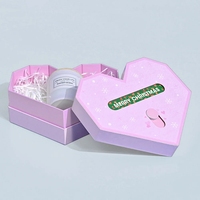 Caja de Regalo Magnética Portátil Vacía, Rígida, con Forma de Corazón Oriental, de Materiales Reciclados, con Laminación Brillante Navideña de Chocolate