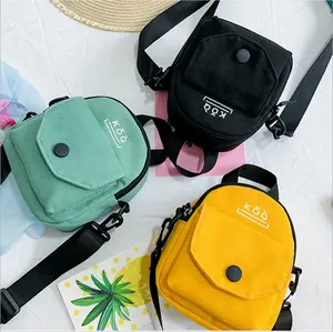 Tuval omuzdan askili çanta yeni kore versiyonu rahat basit moda katı renk net kırmızı çanta cep telefonu crossbody çanta