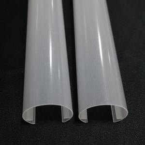 Lampe utilisant un tube en plastique translucide - Product Image 5
